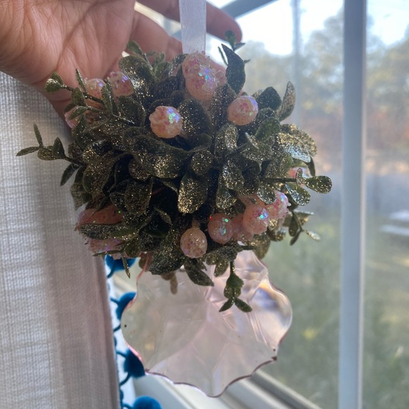 Mistletoe. New without box. Pink coquette styke - Picture 2 of 6